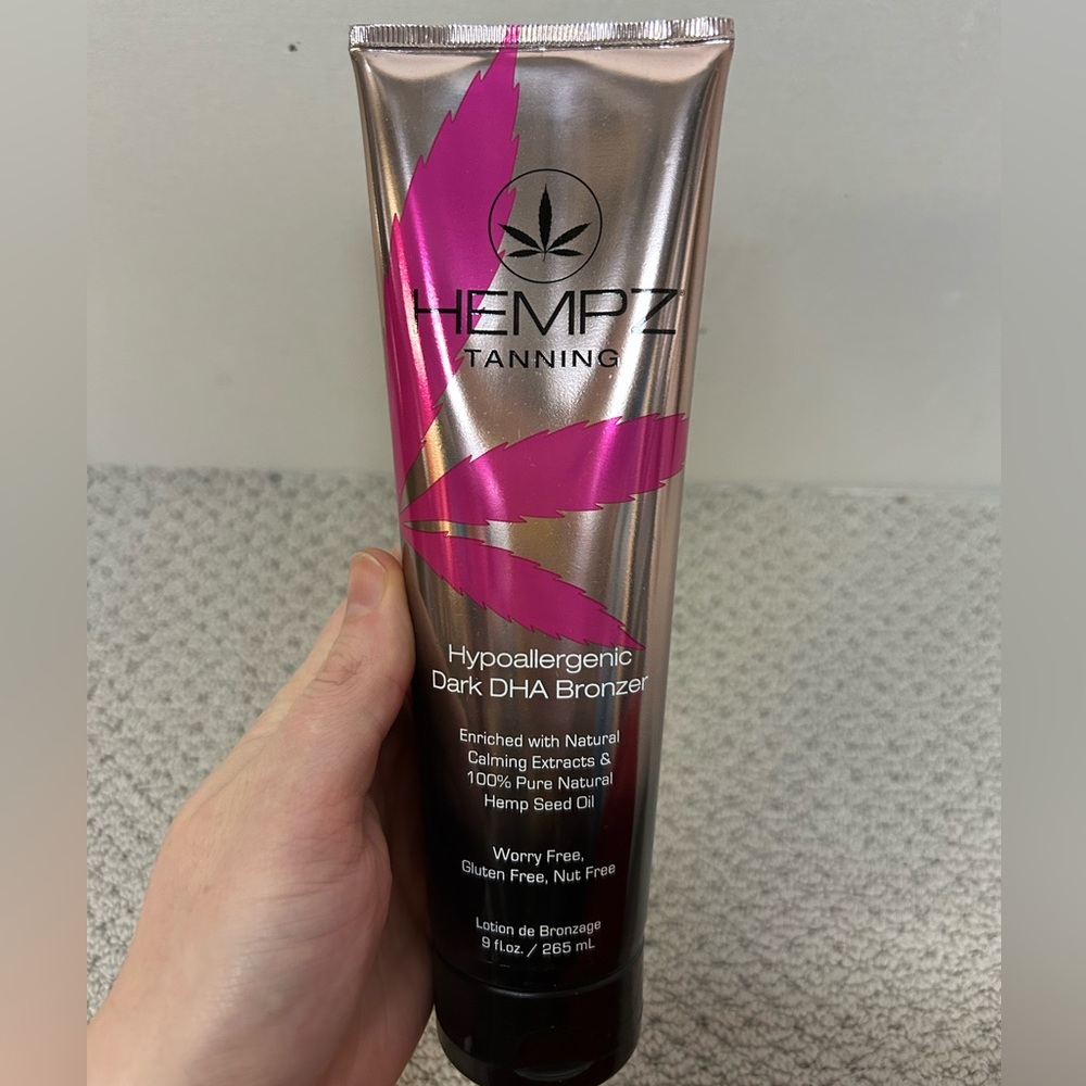 Hempz Hypoallergenic Dark DHA Bronzer